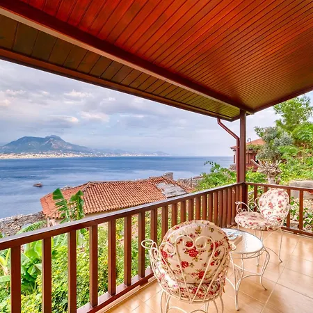 Two Seas Villa *